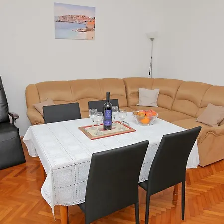 Apartamento Kristina